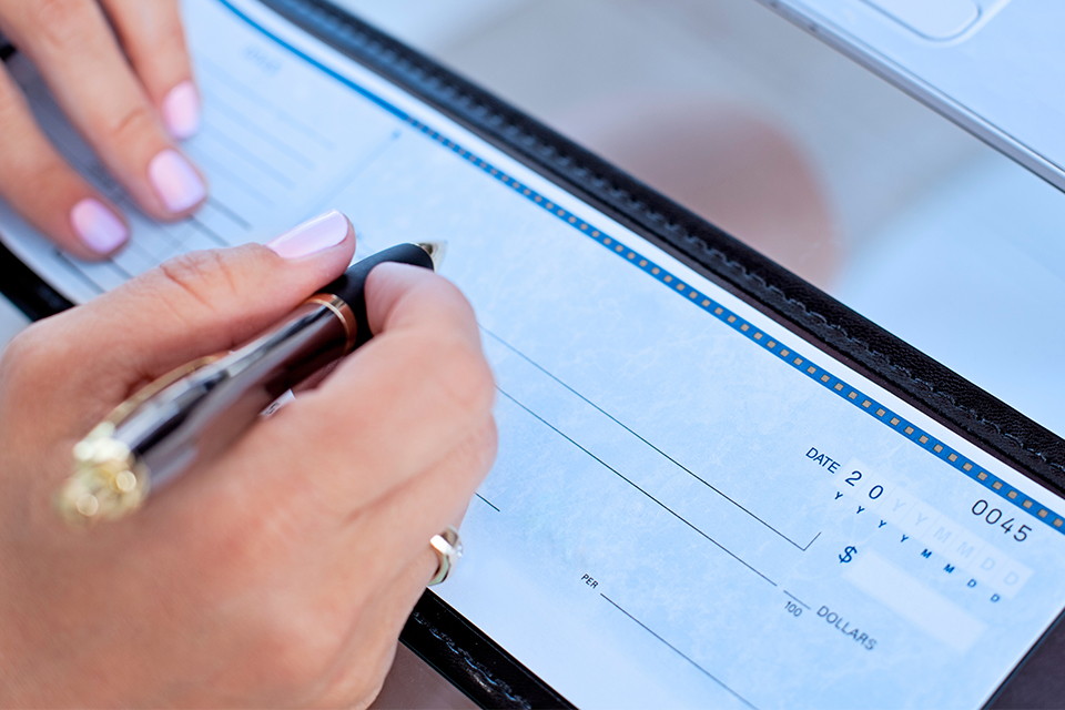 Accepting less than 10% deposit when selling property